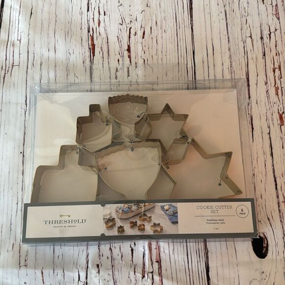 THRESHOLD Hanukkah Gift Set *NEW* - Picture 4 of 12